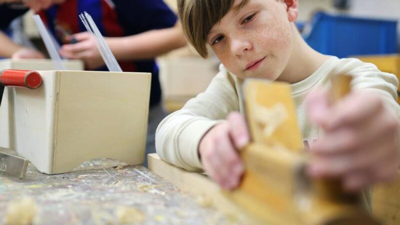 Handwerklich begabte Kinder in Mettmann: Ich baue mir meine eigene Bongo-Cajón
