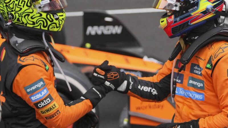 WM-Duell spitzt sich zu: Überholmanöver mit Folgen – Verstappen amüsiert sich über McLaren-Stallduell