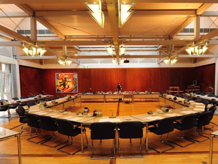 Politische Gremien in Grevenbroich: Ausschüsse sollen in neuer Ratsperiode zusammengelegt werden