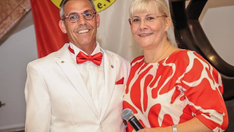 Warm up für die Neusser Karenvalssession: Prinzenpaar gelobt Frohsinn und „mega Bock auf Karneval“