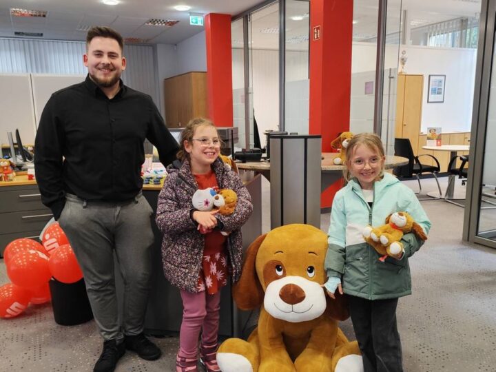 Kindersparwoche der KSK in Hückeswagen: Kleine Belohnungen für kleine Sparer