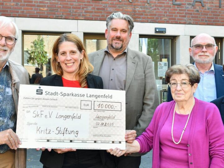 Übergabe in Langenfeld: 10.000 Euro aus der Kritz-Stiftung für den SkF