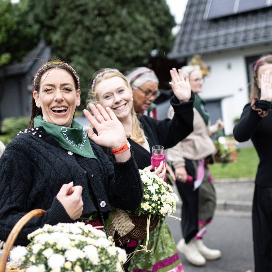 Traditionelle Veranstaltung in Düsseldorf: Teilnehmerrekord beim Erntedankumzug