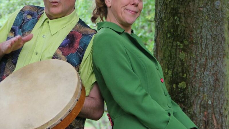 Lila Lindwurm in Neersen: Mitmachtheater für Kinder in der neuen Umweltstation