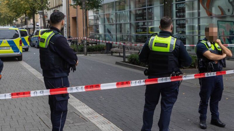 Bluttat in Krefeld: 19-Jähriger nach Messerattacke außer Lebensgefahr