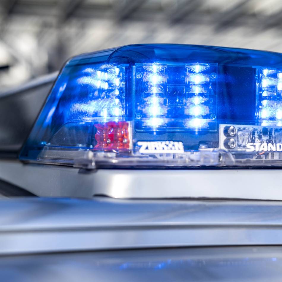 Polizei Mönchengladbach sucht Zeugen: Autofahrern aus Hardt fehlen die Kennzeichen