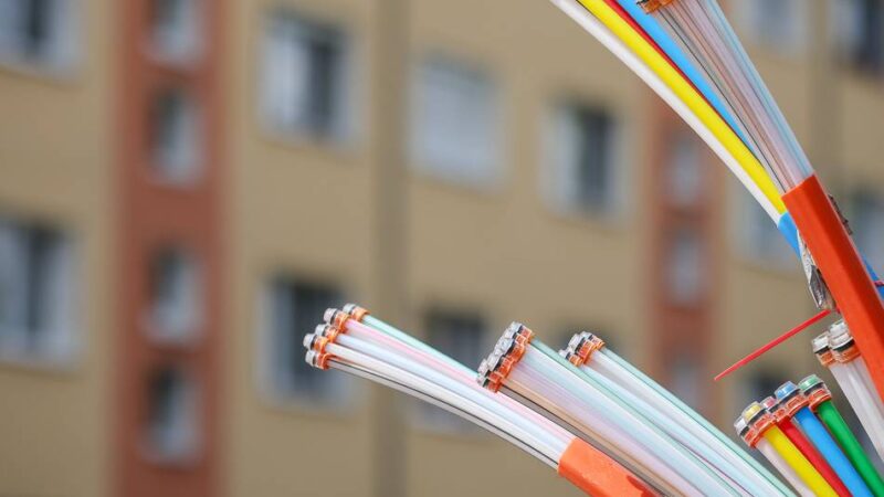 Bürgermeisterin will „mehr Bürgerfreundlichkeit“: Stadt Kaarst rüffelt Glasfaser-Firmen
