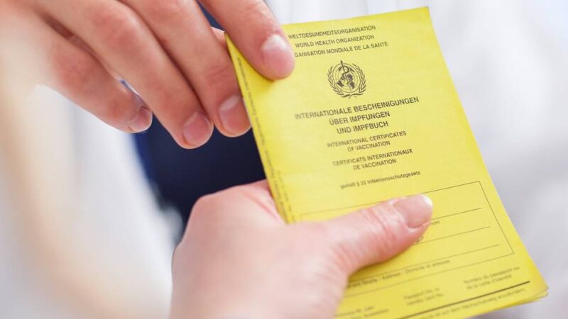 Gesundheitsaktion des Rheinisch-Bergischen Kreises: Impfpässe im Fokus – freiwilliger Check an Schulen