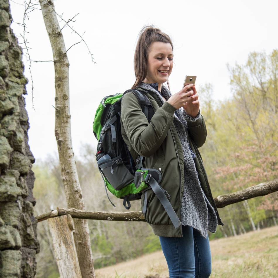 Hinweis der Stadt Jüchen: Sicheres Gefühl dank Heimwegtelefon