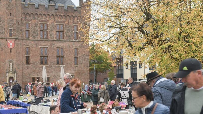 Reichlich Lesestoff: Kalkar feiert den Herbst mit Büchern und Geschichte