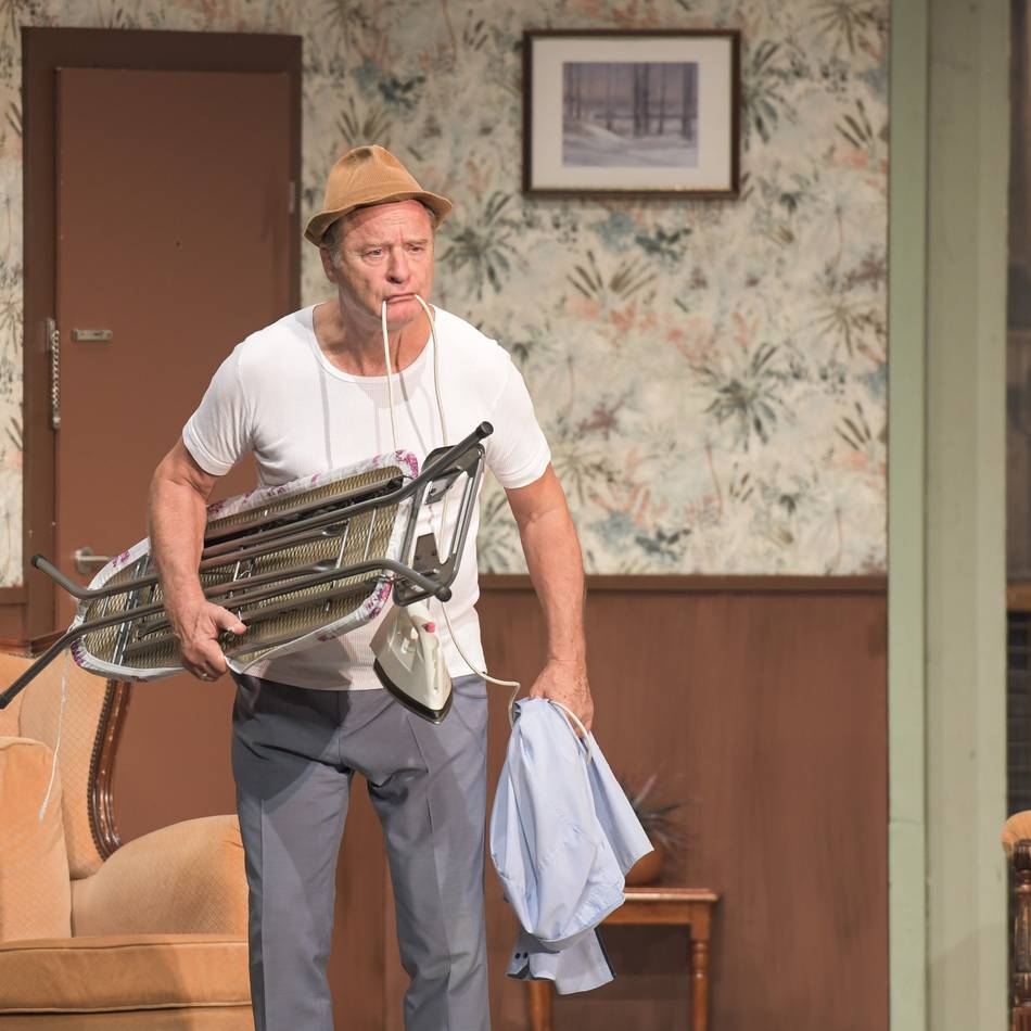 Kultige Spießbürger-Satire: „Sischer, sischer“ – Wie Hausmeister Krause die Klever Stadthalle aufmischte