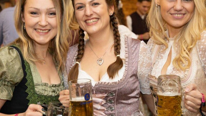 Wies’n-Abend in Erkelenz: Beste Laune beim Kuckumer Oktoberfest