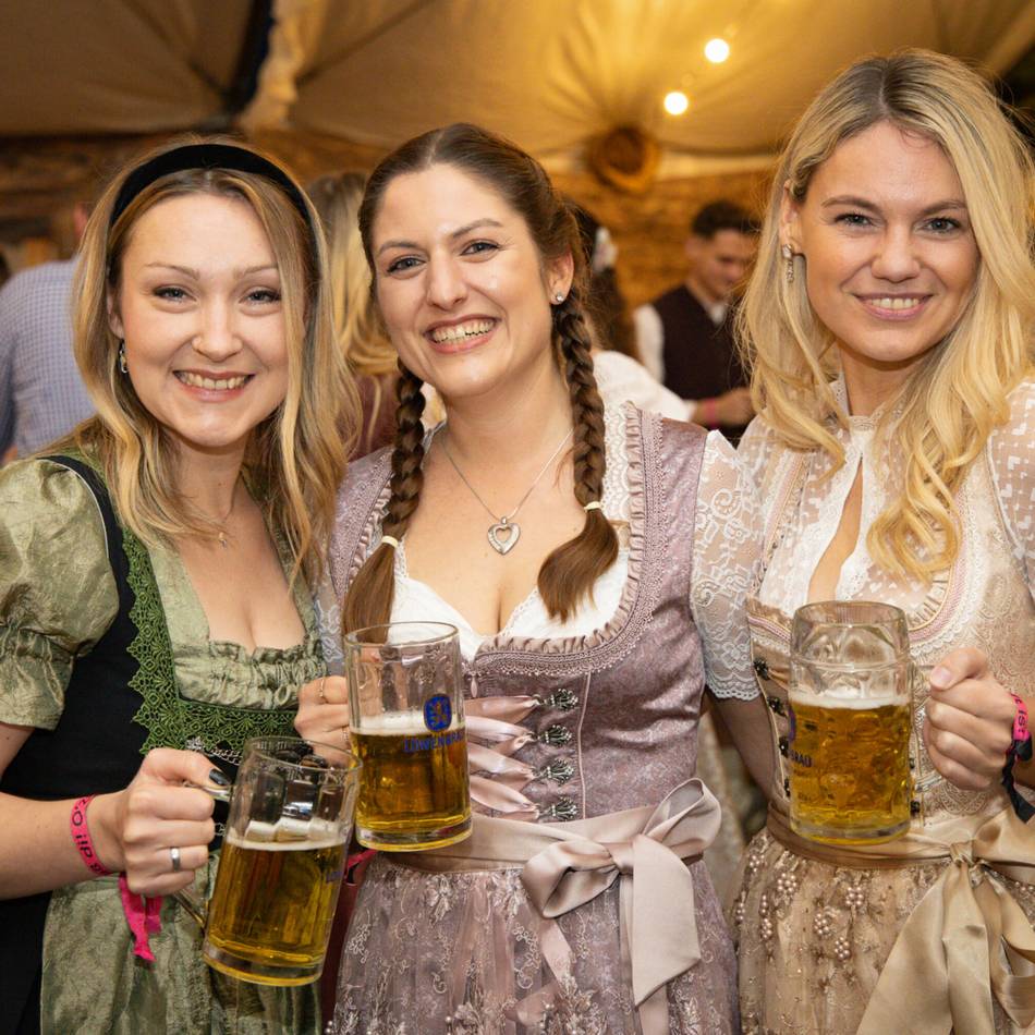 Wies’n-Abend in Erkelenz: Beste Laune beim Kuckumer Oktoberfest