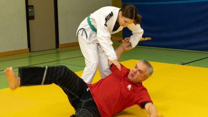 Budo-Club in Erkelenz: Mit Selbstvertrauen gegen die Angst – Wie Frauen lernen, sich zu behaupten