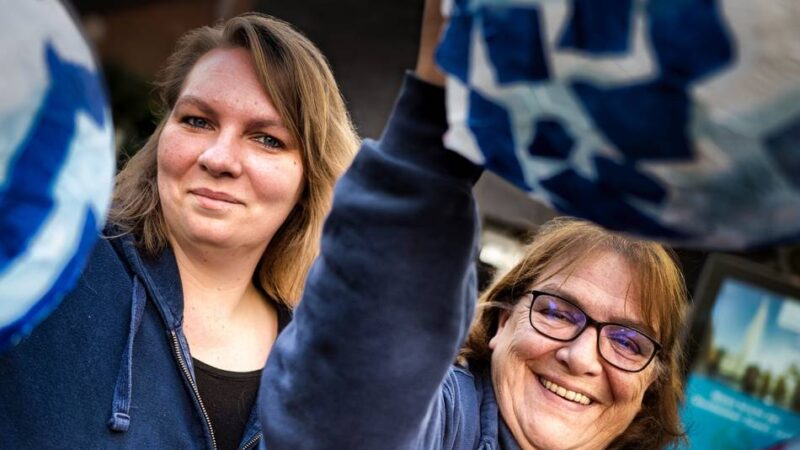 Martinskommittee Baumberg: Viele Helfer sorgen für leuchtende Kinderaugen beim großen Umzug