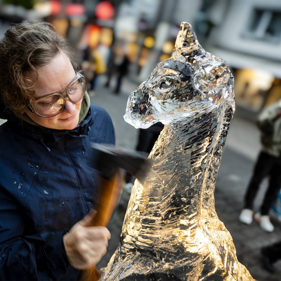 Kunstnacht in Leverkusen: Kreativ und löwenstark