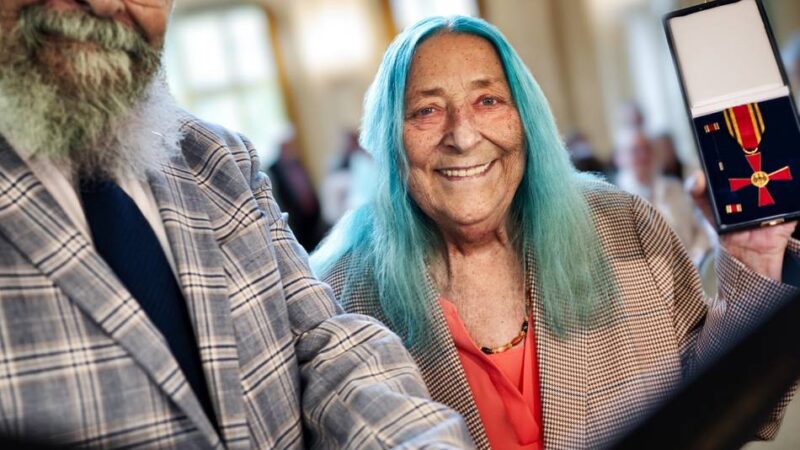 Höchste Auszeichnung der Bundesrepublik Deutschland: Bundesverdienstorden für Regina Tillmann