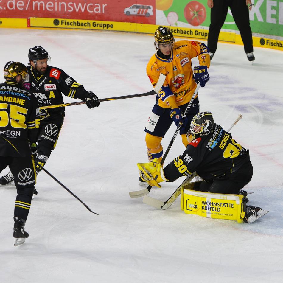 Fünftes Heimspiel, fünfter Sieg: Pinguine drehen das Spiel und feiern Schulte
