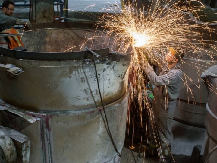 IHK zeichnet düsteres Bild: Massive Jobverluste – Solinger Industrie bricht dramatisch ein