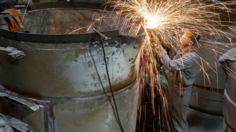 IHK zeichnet düsteres Bild: Massive Jobverluste – Solinger Industrie bricht dramatisch ein