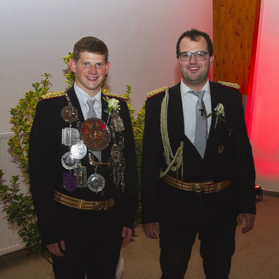 St.-Antonius-Gilde Kevelaer: König Fynn Toonen rockt den Gala-Ball