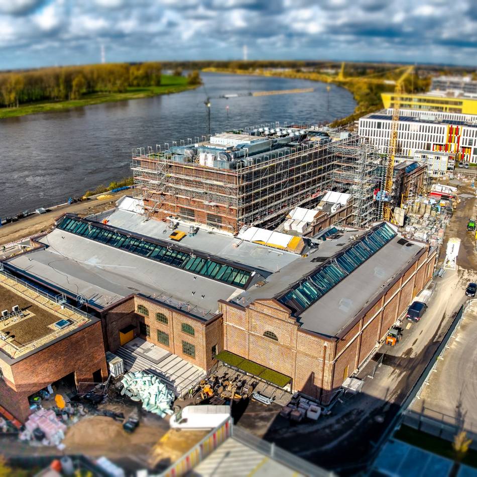 Eröffnung im Herbst 2026: Monheimer Kulturraffinerie wird noch einmal um zehn Millionen Euro teurer