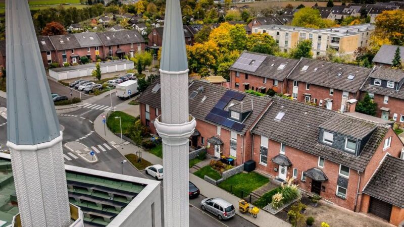 Ditib-Moschee in Monheim darf zum Gebet rufen: „Der ungewohnte Muezzinruf würde mich stören“