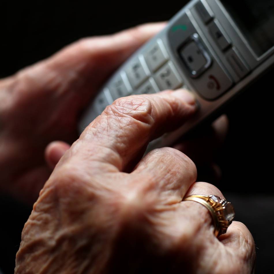 Kriminalprävention in Wermelskirchen: Kriminalkommissare informieren über Betrugsmaschen