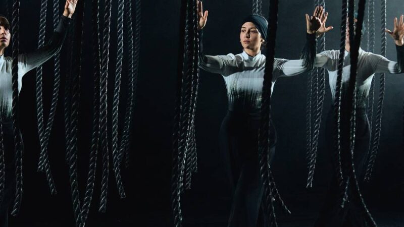 „Destination: Origin“ im Schauspielhaus Düsseldorf: „Ich gehe mit Make-up ins Exil“