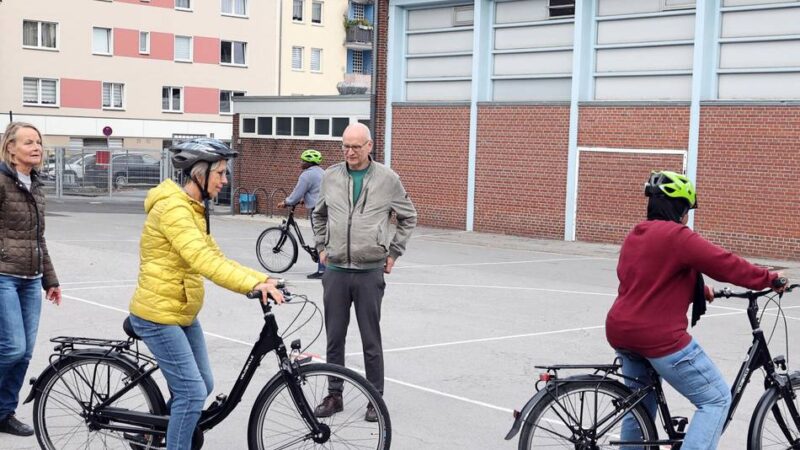 Neuer Kurs für Erwachsene in Mönchengladbach: „Man darf keine Angst haben, mal umzukippen”