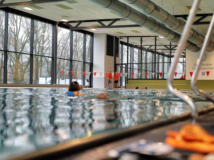 Hallenbad Vogelsang: Hallenbad-Wasser zu kalt – Stadt Solingen weist Vorwürfe von Behinderten zurück