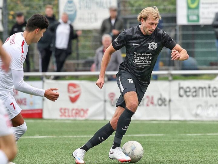 Spannendes Duell gegen den Regionalliga-Absteiger: VfB 03-Stürmer Pascal Weber erwartet seinen Ex-Klub KFC Uerdingen