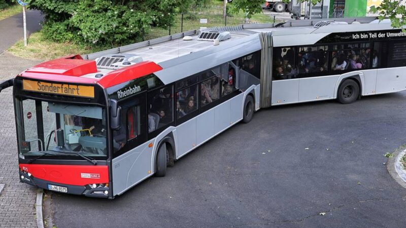 An der Wimpfener Straße: In Erkrath wächst der Ärger über den Schülertransport nach Benrath