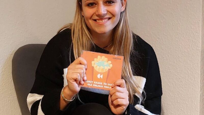 Release-Party von Neusser Musikerin: Clara Krum veröffentlicht ihr erstes Album