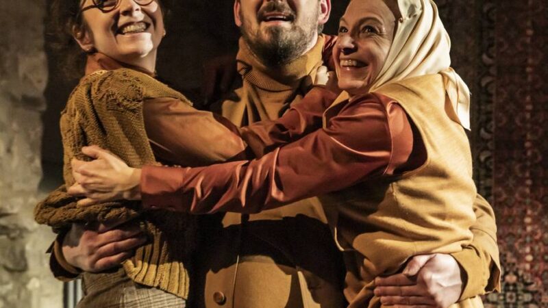 Theater in Radevormwald: Gut besuchter Auftakt in die neue Spielzeit im Bürgerhaus