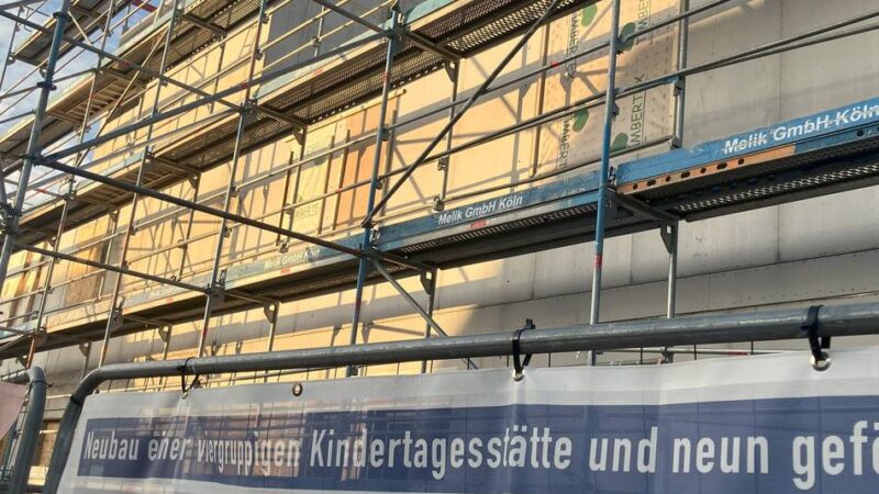 Betreuung in Dormagen: Kita-Bauträger bleibt trotz Problemen