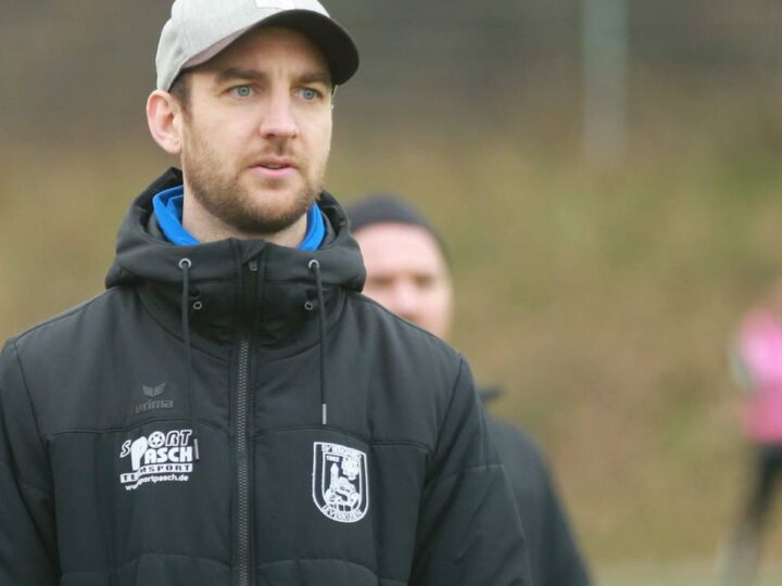 Nach Talfahrt in der Bezirksliga: Der SV Bergfried trennt sich von seinem Erfolgstrainer Hannes Diekamp