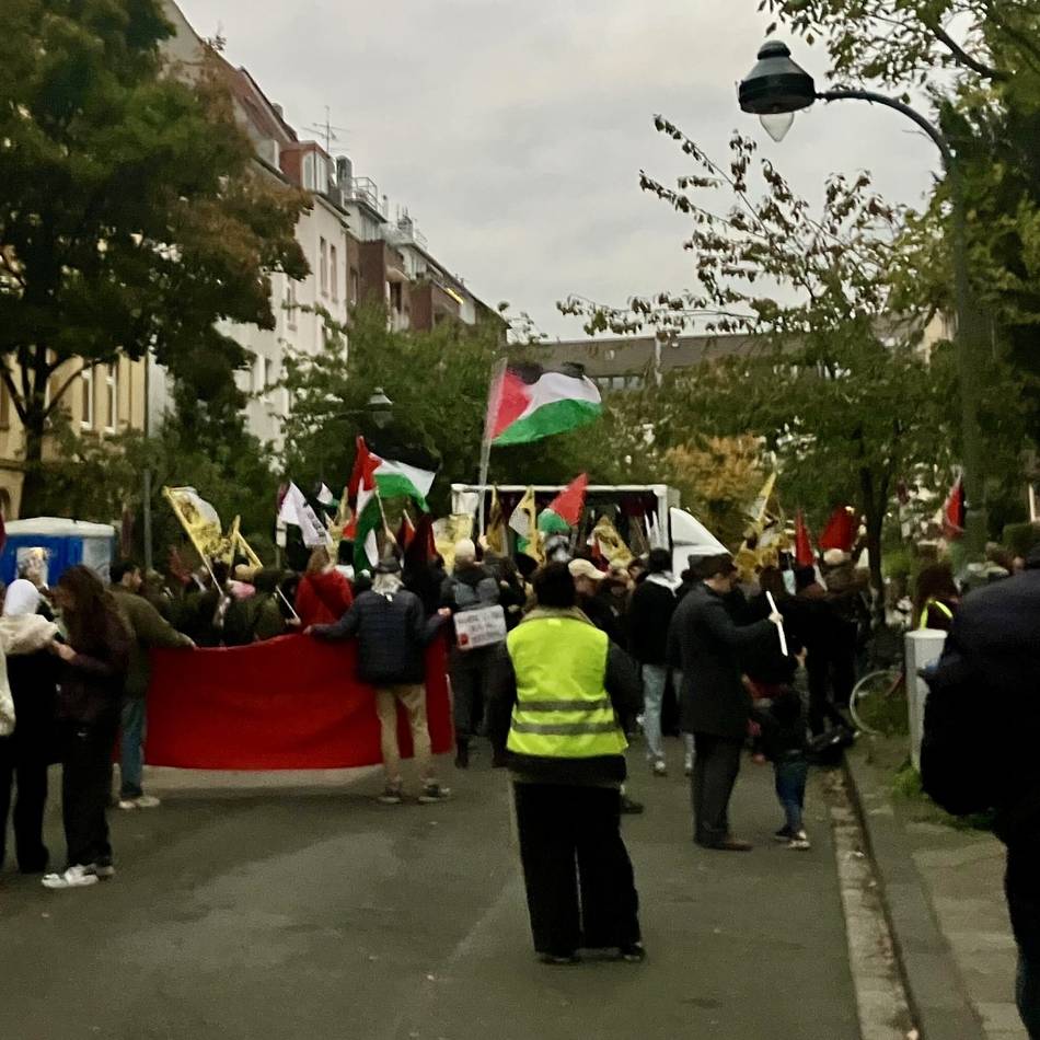 Polizei Düsseldorf: 26 Strafanzeigen bei Anti-Israel-Demo – Jüdische Gemeinde spricht von „beispiellosem Fall“