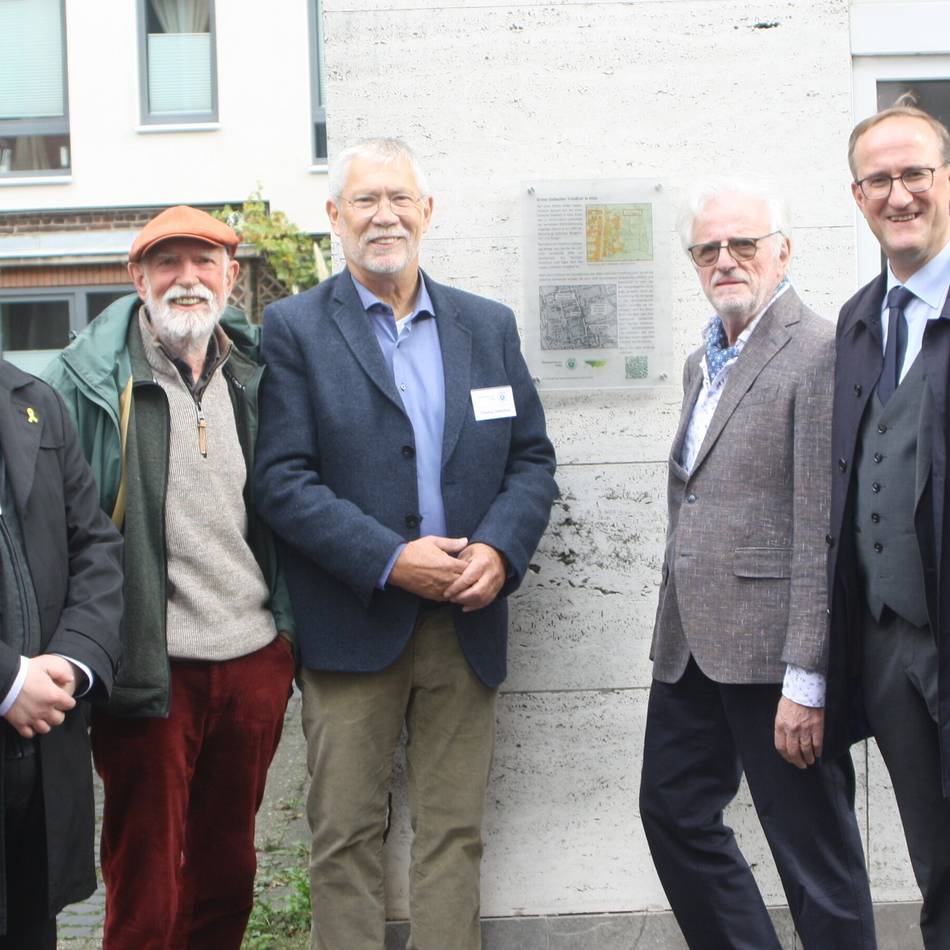 Gedenken in Krefeld: Informationstafel erinnert an ersten jüdischen Friedhof