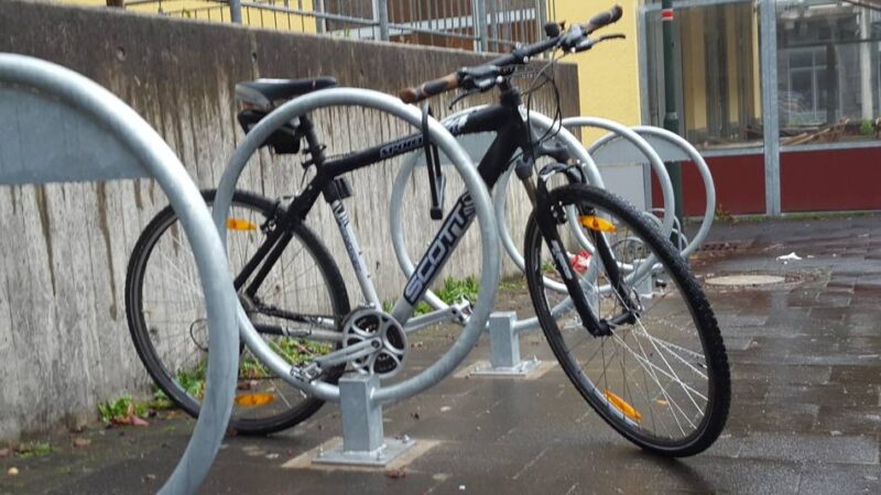 Abstrimmung von „(D)ein Euro für Hückeswagen“: Ein-Euro-Verein stiftet der Stadt weitere Fahrradständer