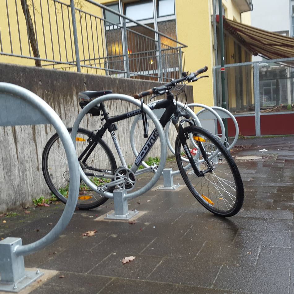 Abstrimmung von „(D)ein Euro für Hückeswagen“: Ein-Euro-Verein stiftet der Stadt weitere Fahrradständer
