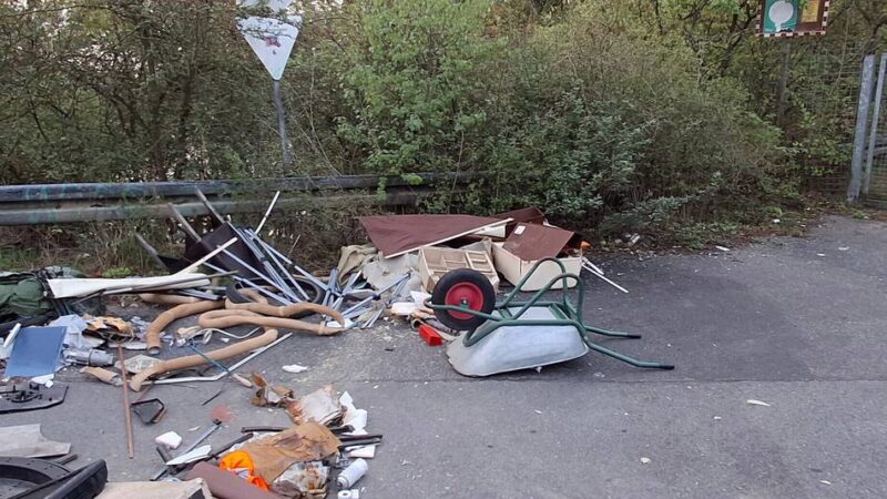 Umweltschutz Langenfeld: Erneut „wilde Müllkippe“ in Widdauen