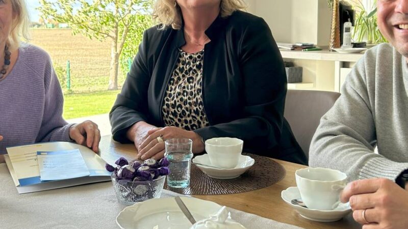 Angebot der Stadt Willich: Seniorenlotsin berät ältere Menschen