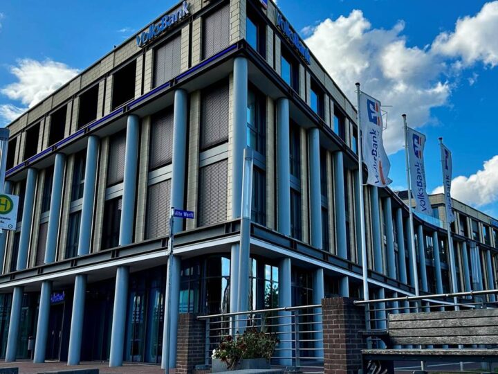 Affäre bei der Volksbank Kleverland: Düsseldorfer Luxus-Wohnung für Sohn des Bank-Chefs