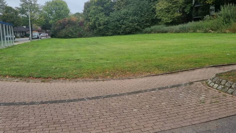 Grundstück neben Senioreneinrichtung: Brache in Jüchen-Garzweiler soll Wohnhäusern weichen