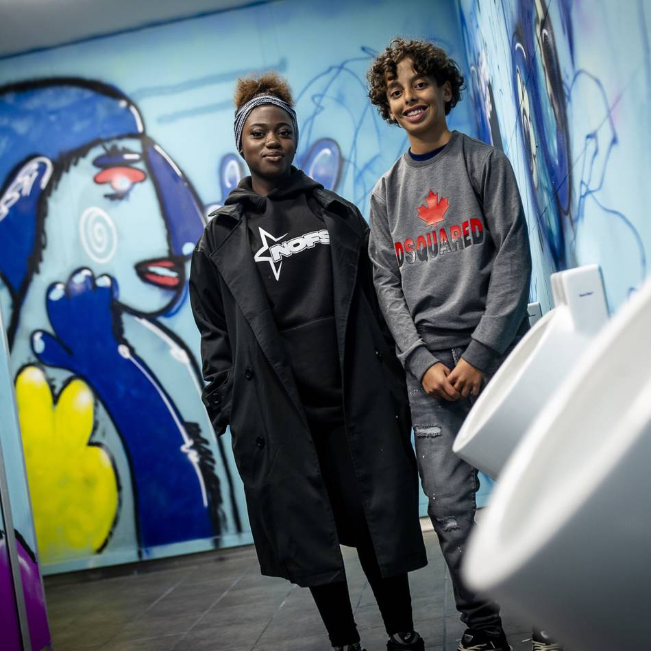 Sauberkeit an Düsseldorfer Schulen: Schultoiletten – „Ist eine Reinigungskraft vor Ort, bleibt der Vandalismus aus“