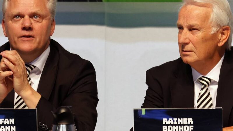 Fohlenfutter-Debatte: Soll Gladbach für einen neuen Sportchef zahlen?