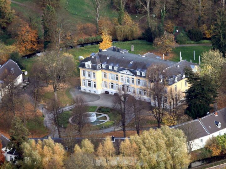 Aktionstage für Groß und Klein in Leverkusen: Morsbroich anders entdecken beim „Lev Lab“ im Schlosspark