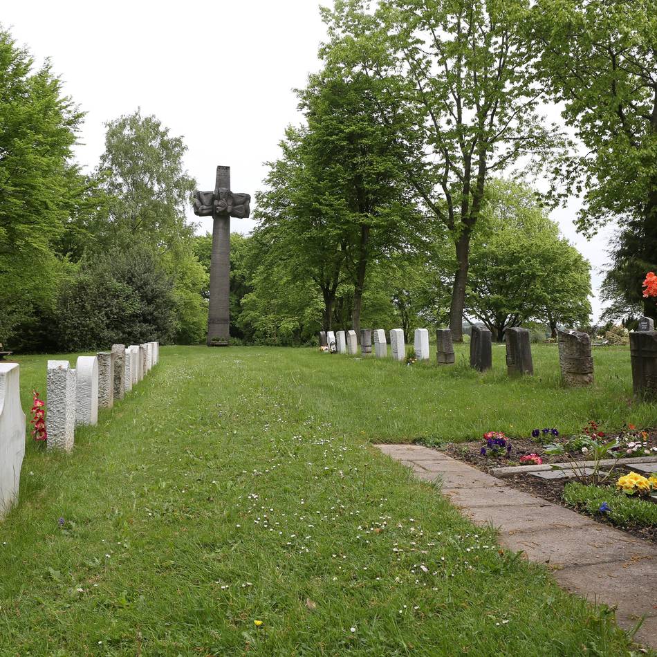 Sieben Fakten über den Kommunalfriedhof: Ein besonderer Ort des Gedenkens