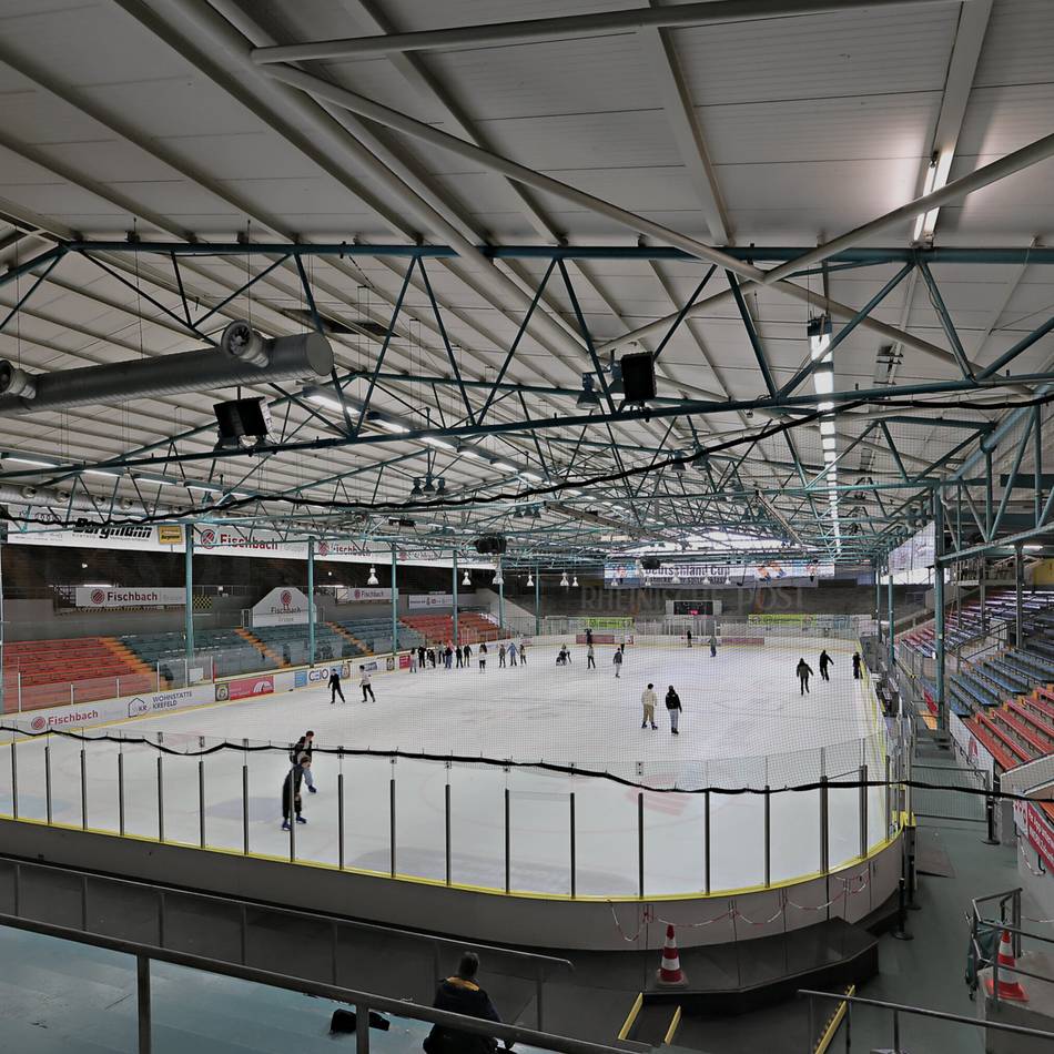 Rheinlandhalle in Krefeld: Endlich wieder Schlittschuhlaufen